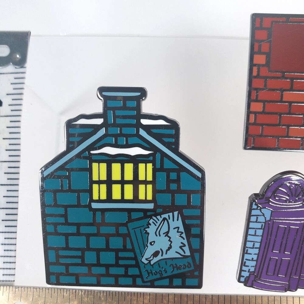 Harry Potter Enamel 5 Pin Set Magical Places Loot Crate 2021 Hogwarts Hogsmeade - Picture 3 of 12